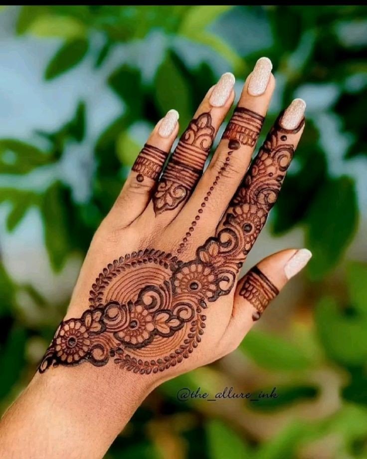 mehndi design photo