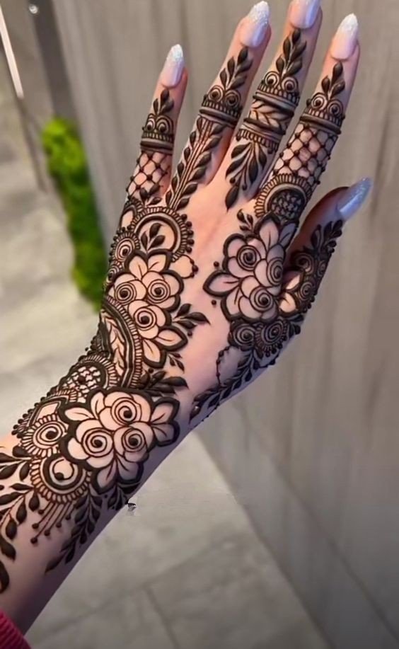 mehndi design photo