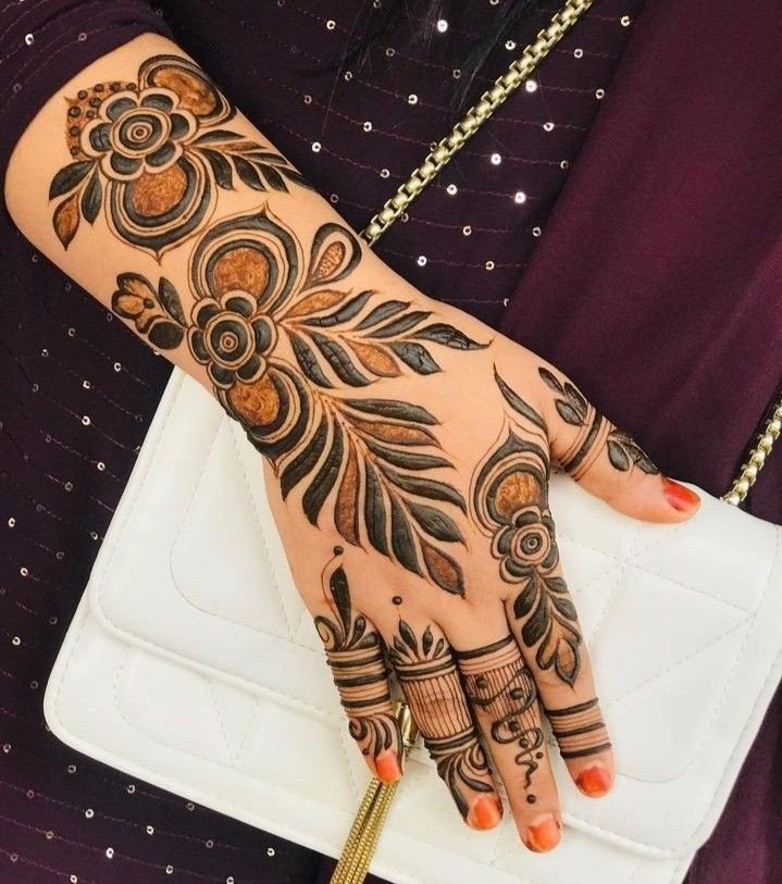 mehndi design photo