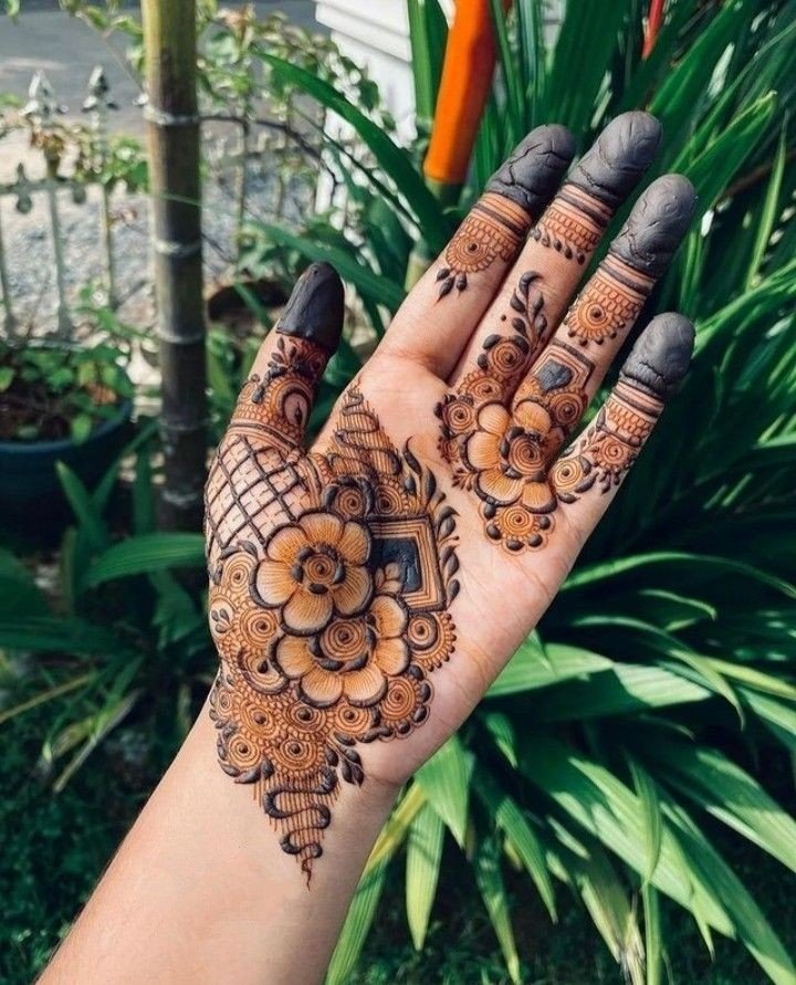 mehndi design photo