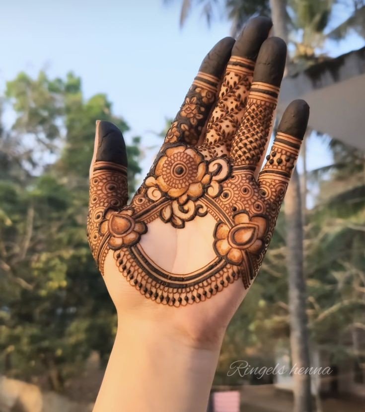 mehndi design photo