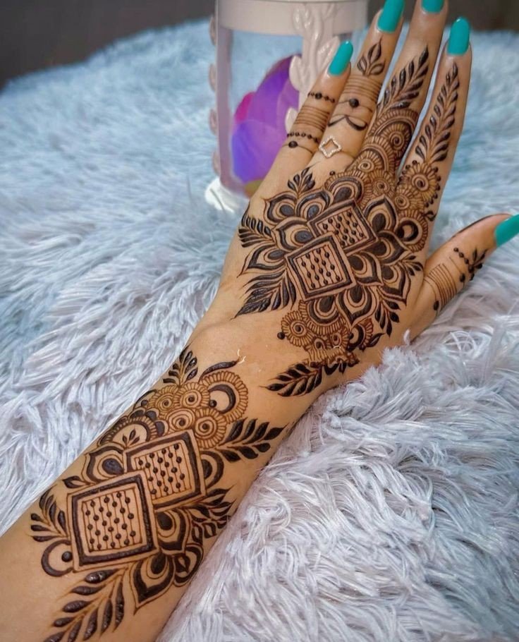 mehndi design photo