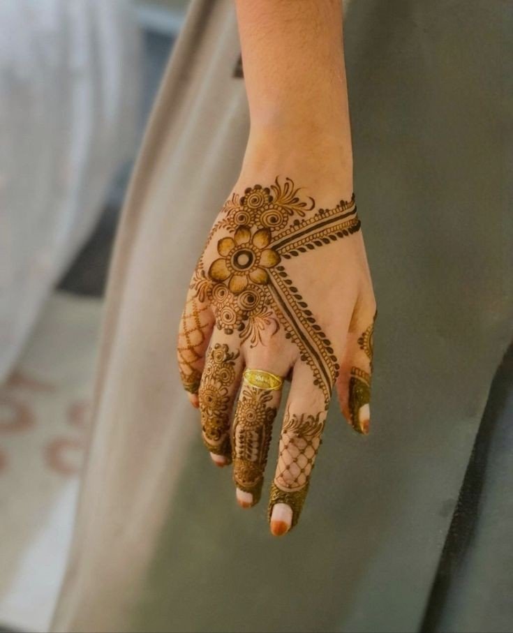 mehndi design photo