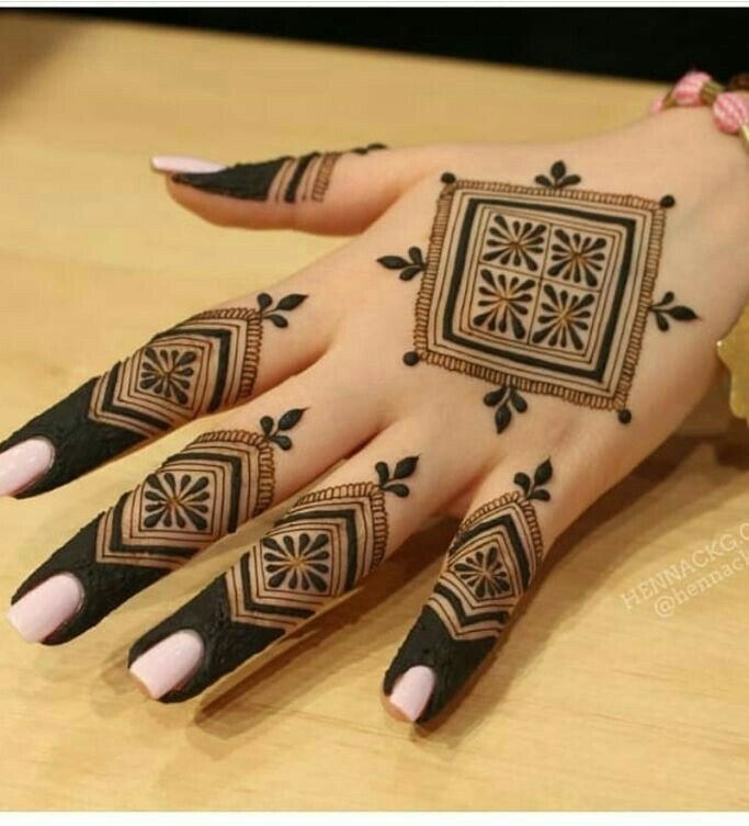 mehndi design photo